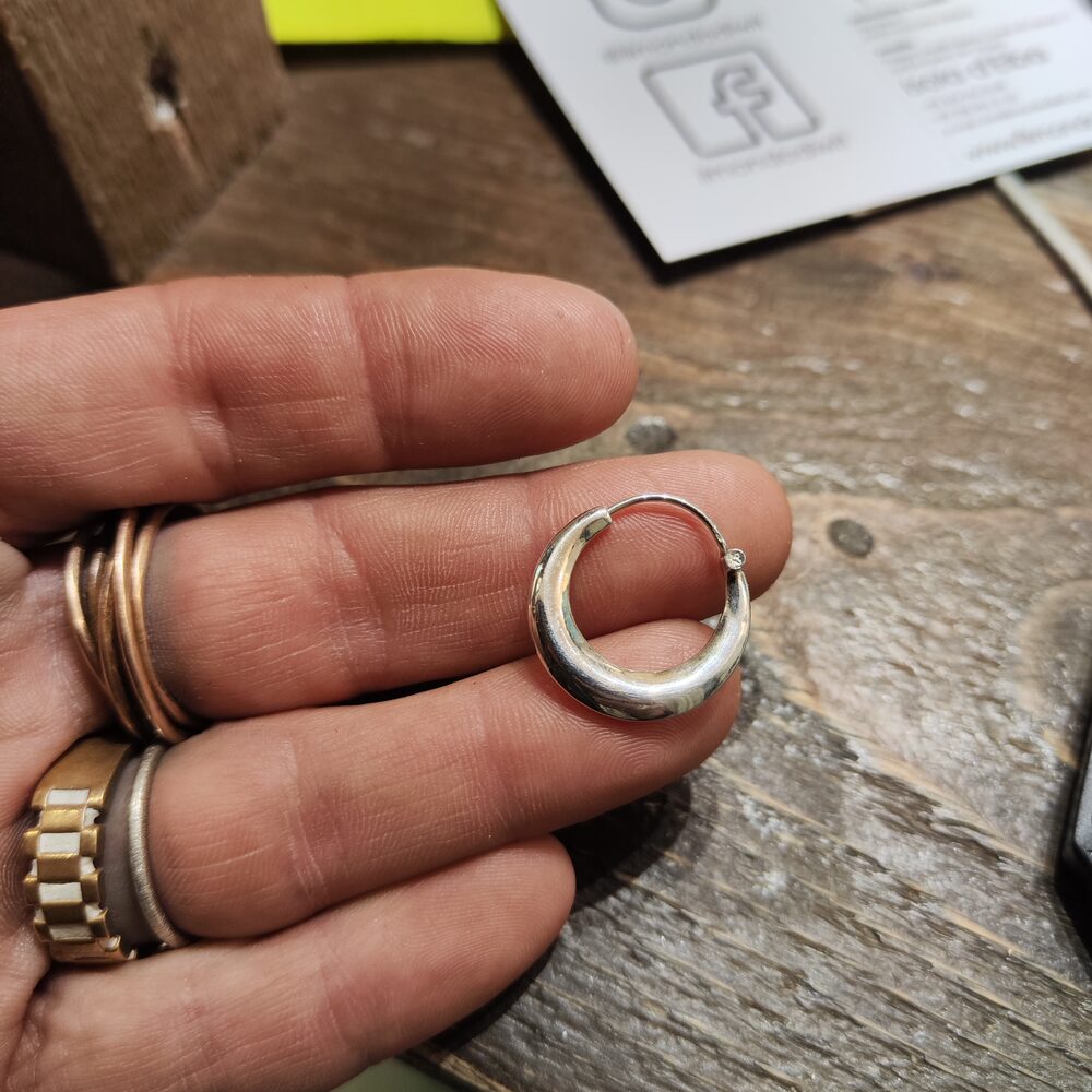 ORECCHINI a cerchio in argento 925 - KANESPURA – immagine 6