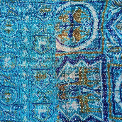 Sciarpa KANTHA con tessuti vintage misto seta ricamo a mano - NEELA