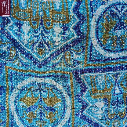 Sciarpa KANTHA con tessuti vintage misto seta ricamo a mano - NEELA