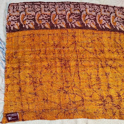 Sciarpa KANTHA con tessuti vintage misto seta ricamo a mano BATIK - ARANCIONE – immagine3