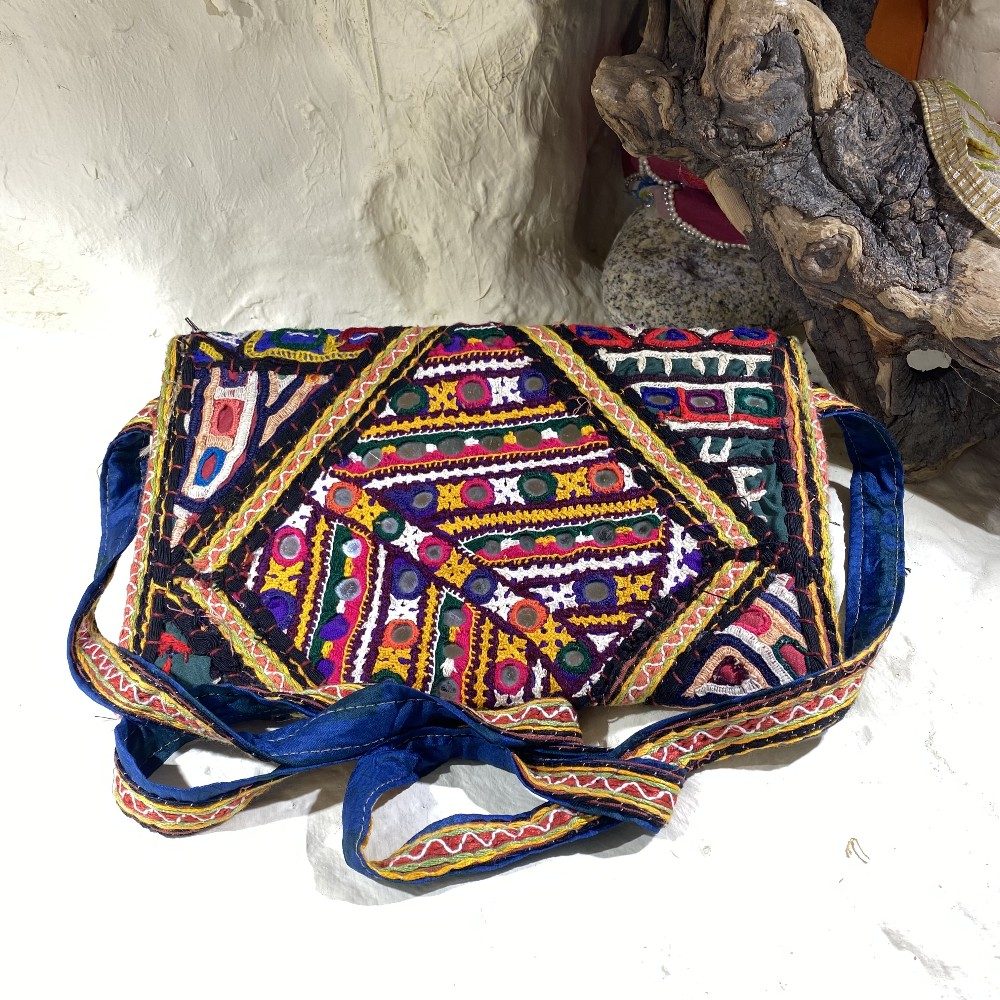 RABARI pochette / tracolla con monete VINTAGE - DIDI – immagine3
