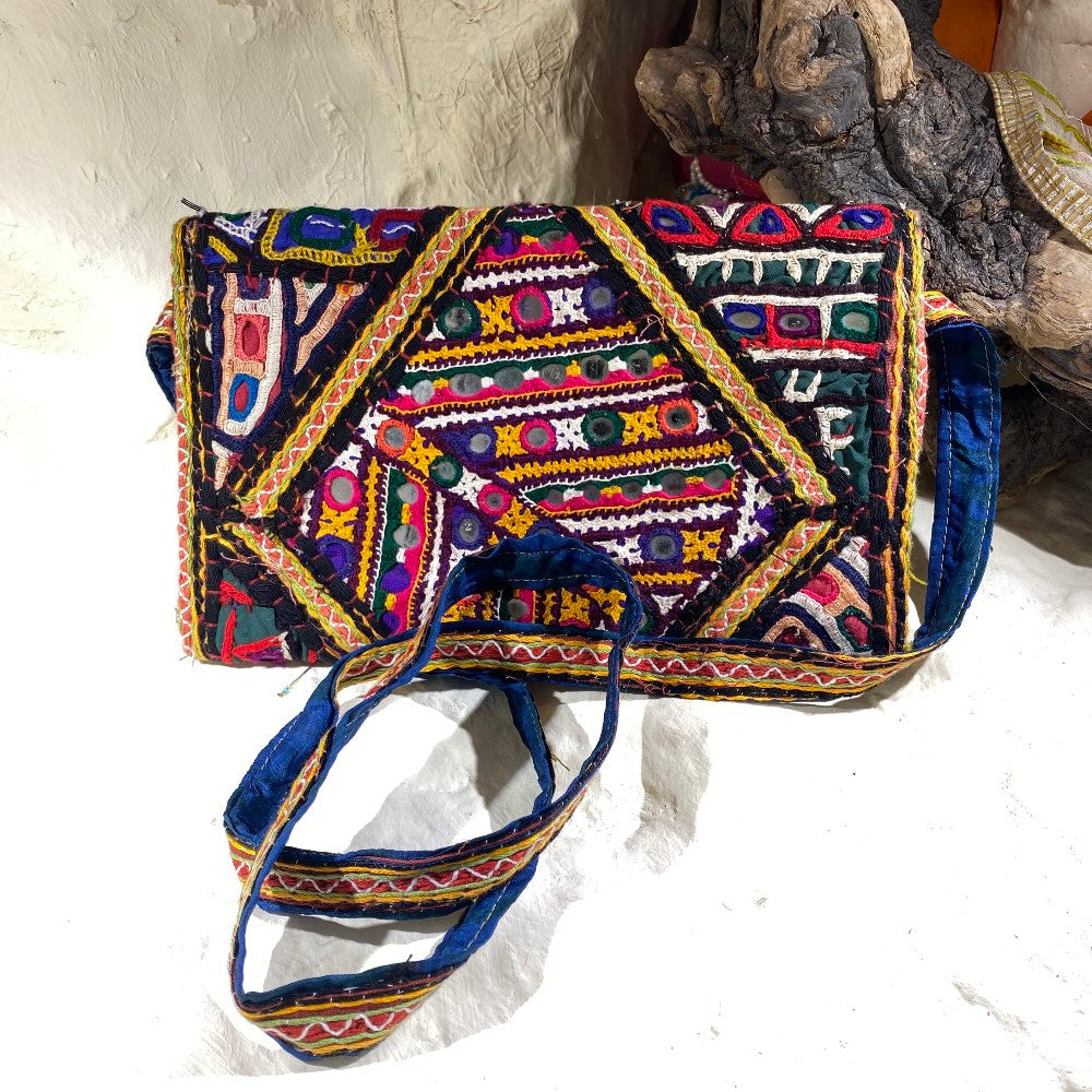 RABARI pochette / tracolla con monete VINTAGE - NANDAN – multicolor
