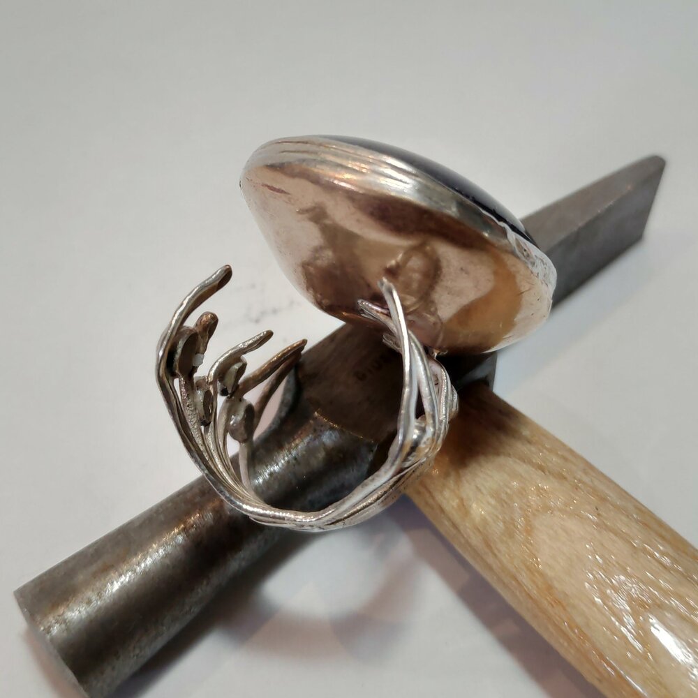 Anello rubino stellato bronzeage1968 GARWHA – dettaglio fascia