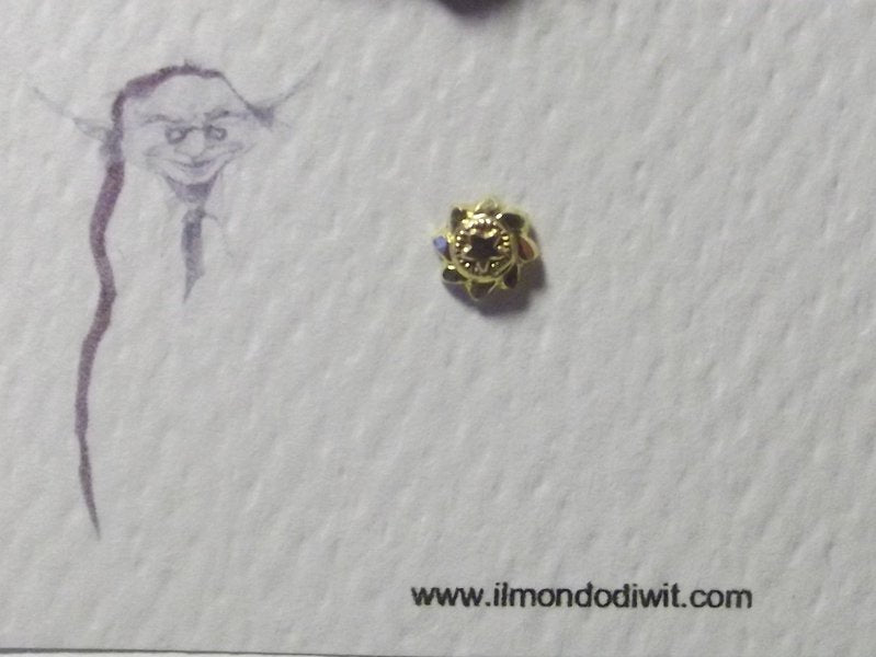 Orecchino da naso in oro 18 fiore 5 mm - VIDAVALUR – immagine2