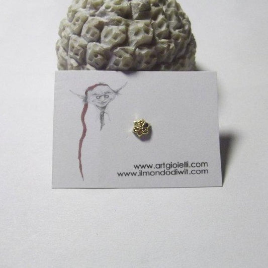 Orecchino da naso in oro 18  fiore 5mm 627