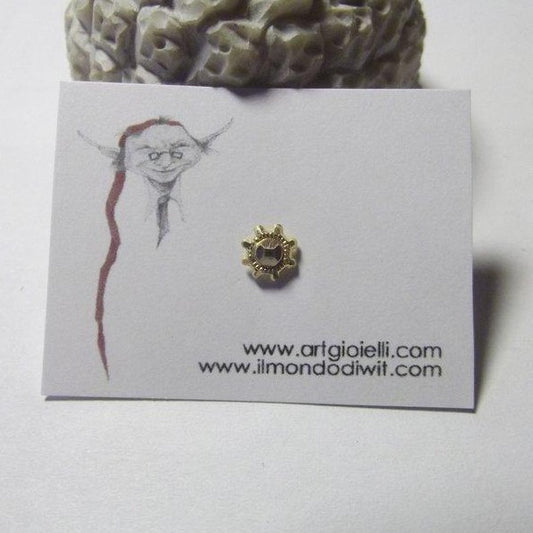 Orecchino da naso in oro 18  fiore 5mm 641