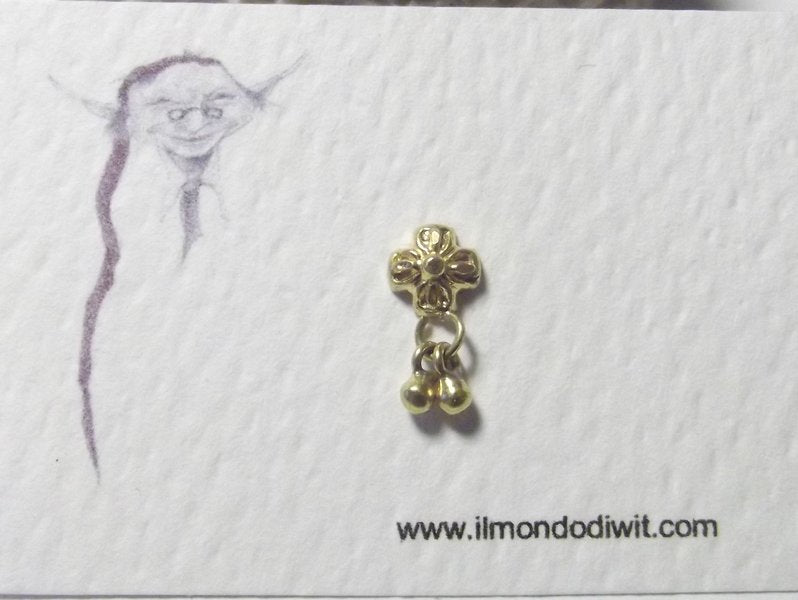 Orecchino da naso in oro 18 carati fiore 5 mm - SUKMA – immagine2