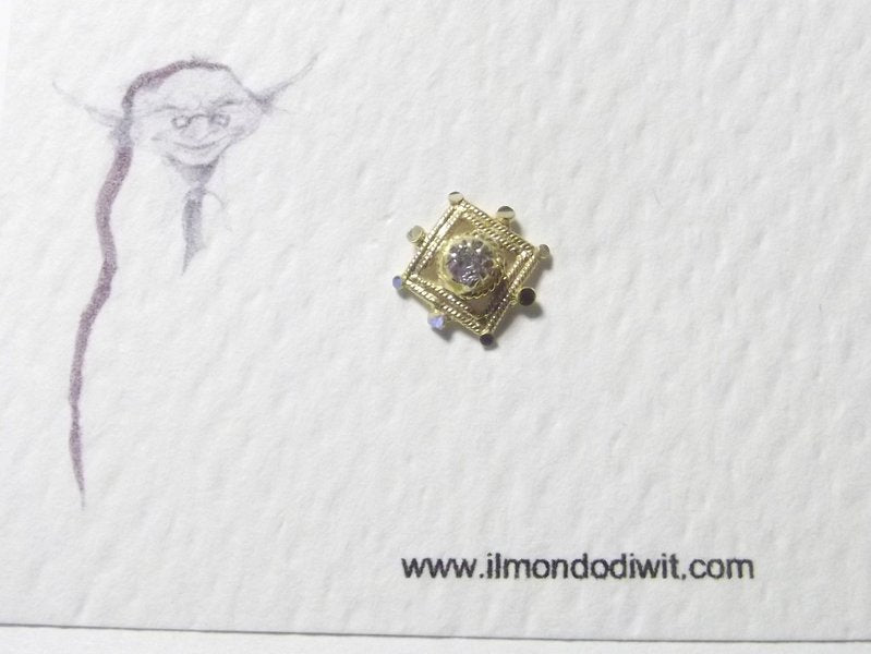 Orecchino da naso in oro 18 carati rombo 5mm - KIRANDUL – immagine2