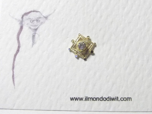 Orecchino da naso in oro 18 carati rombo 5mm - KIRANDUL – immagine2