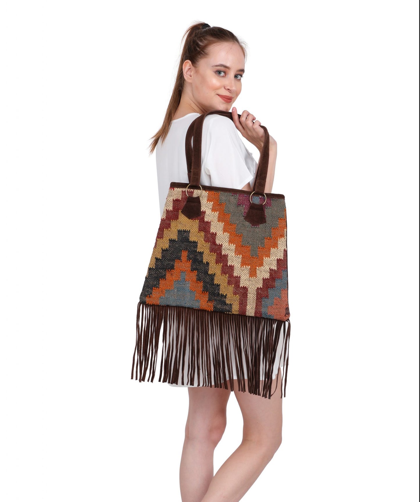 Borsa artigianale realizzato con KILIM e Cuoio