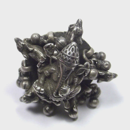 Antique GANESH RING with mouse in 925 silver