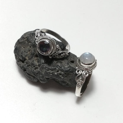 ANELLO artigianalein argento 925 con Pietra di Luna | GIOIELLI CON PIETRE