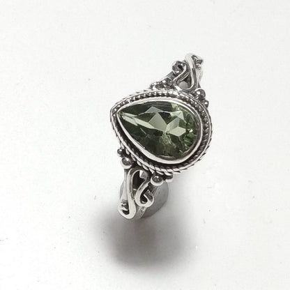ANELLO artigianale in argento 925 - Peridoto