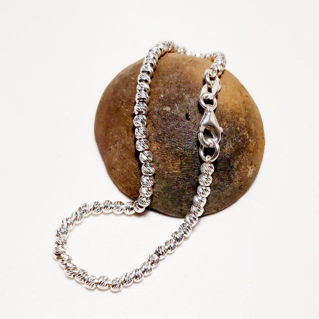 Bracciale con tubi diamantati d'argento piccoli