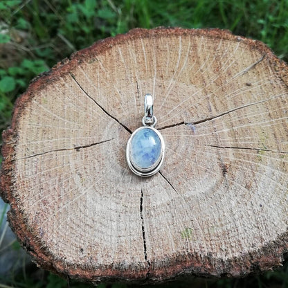 Ciondolo TAPTI con pietra PIERA DI LUNA in argento 925 Ciondolo artigianale