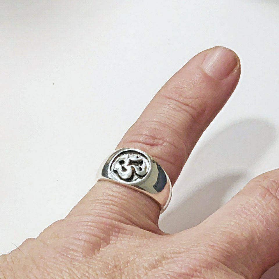 Anello chevalier OM argento piccolo - MUNNAR