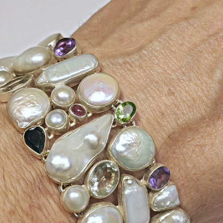 Bracciale in argento con perle e pietre semipreziose - ITANAGARBracciale in argento con perle e pietre semipreziose - ITANAGAR