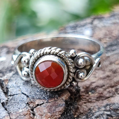 Anello NAWAL argento 925 con pietra corniola
