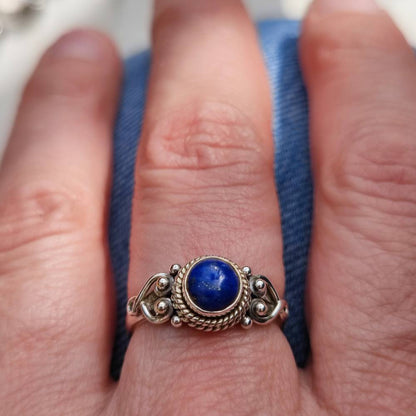 Anello NAWAL argento 925 con pietra lapislazzuli