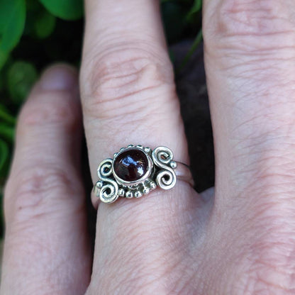 Anello in argento 925 con pietra HEMANG granato