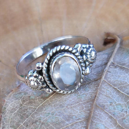 Anello con pietra in argento 925 - DHARMENDRA – pietra di luna