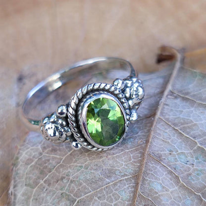 Anello con pietra in argento 925 - DHARMENDRA - peridoto