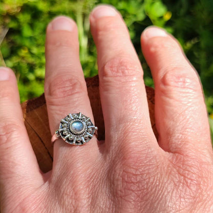 Anello in argento 925 con pietra GURNAM labradorite