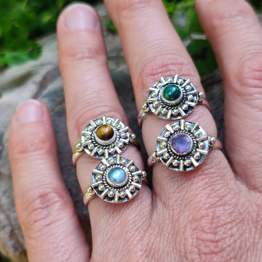 Anello in argento 925 con pietra GURNAM 