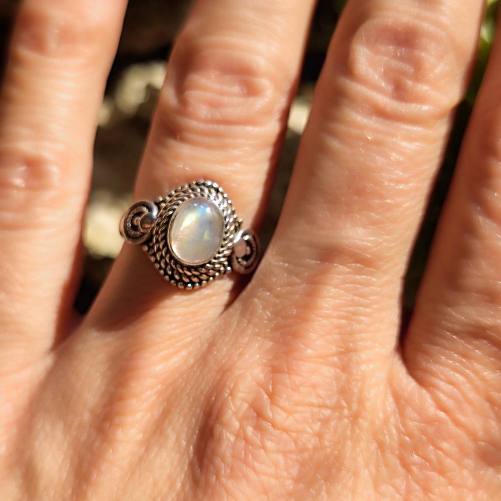 Anello con pietra in argento 925 - KAMBOJ