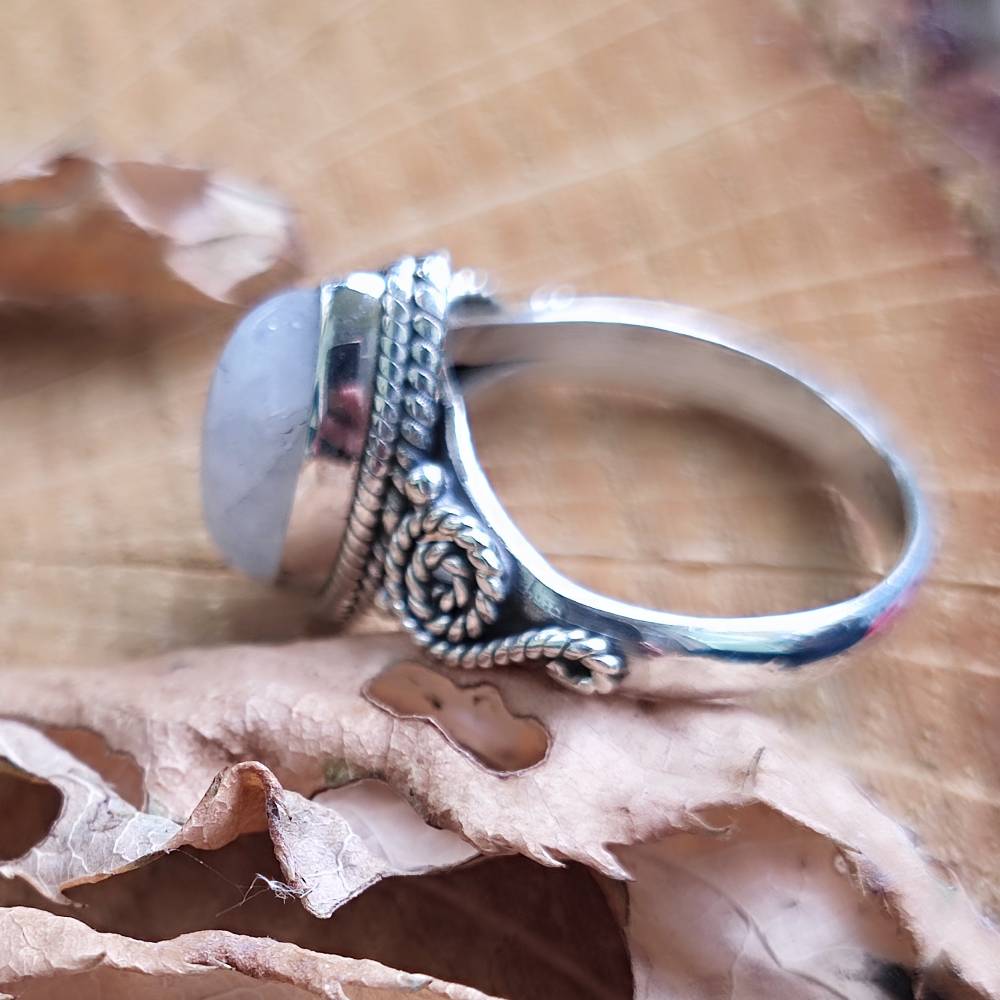 Anello argento 925 con pietra ovale - BASUPALI – pietra di luna