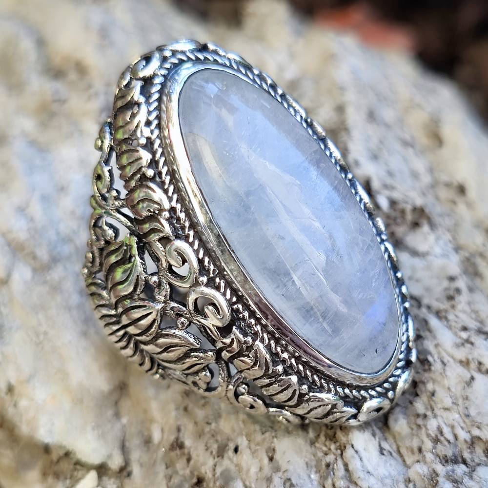 Anello artigianale con pietra in argento 925 - UTTAM pietra di luna
