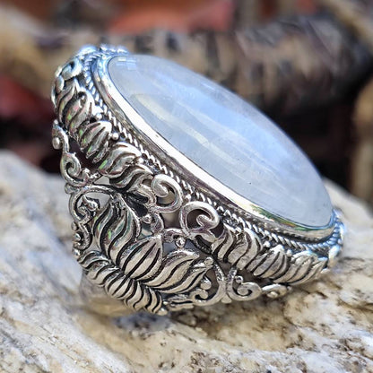 Anello artigianale con pietra in argento 925 - UTTAM pietra di luna
