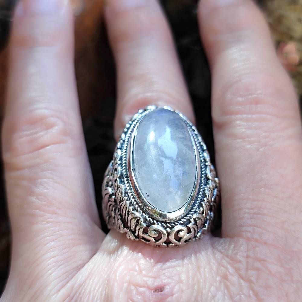 Anello artigianale con pietra in argento 925 - UTTAM pietra di luna