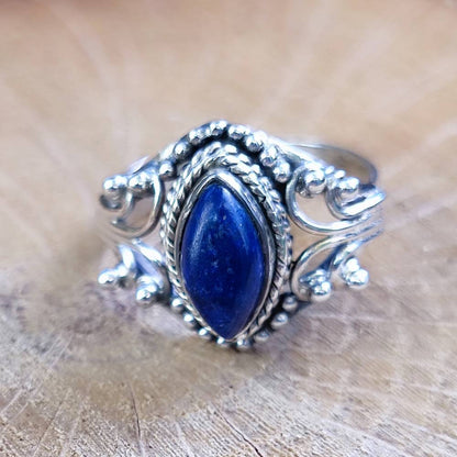 Anello con pietra in argento 925 - HIRAKUD