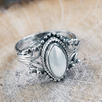 Anello con pietra in argento 925 - HIRAKUD