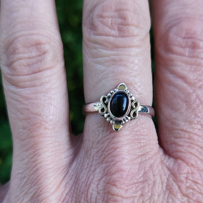 Anello in argento 925 con pietra ILESH onice nero