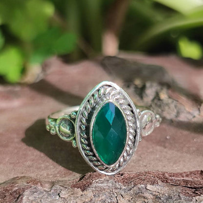 Anello con pietra in argento 925 - KOTMA