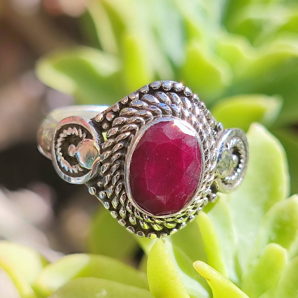 Anello con pietra in argento 925 - KAMBOJ