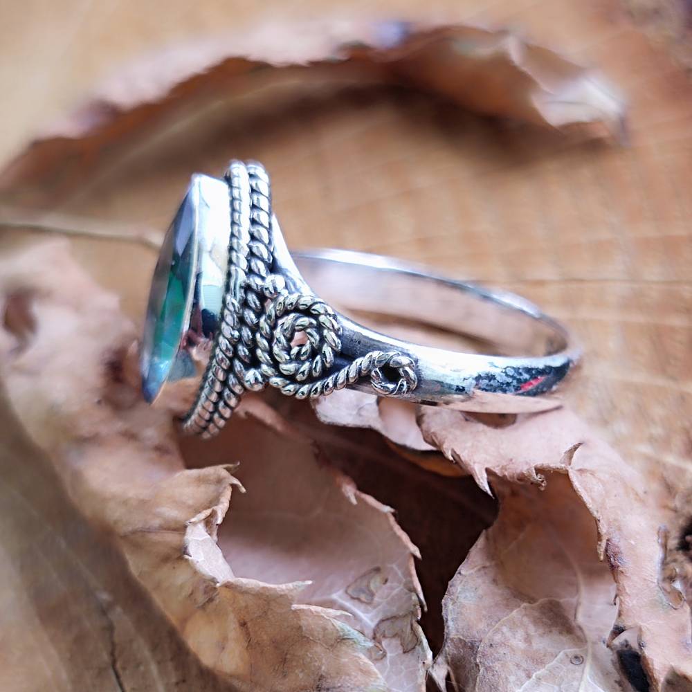 Anello argento 925 con pietra ovale - BASUPALI – topazio mistico