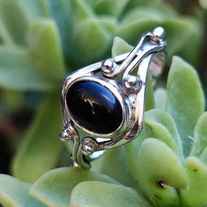 Anello con pietra in argento 925 - MIRAI onice nero