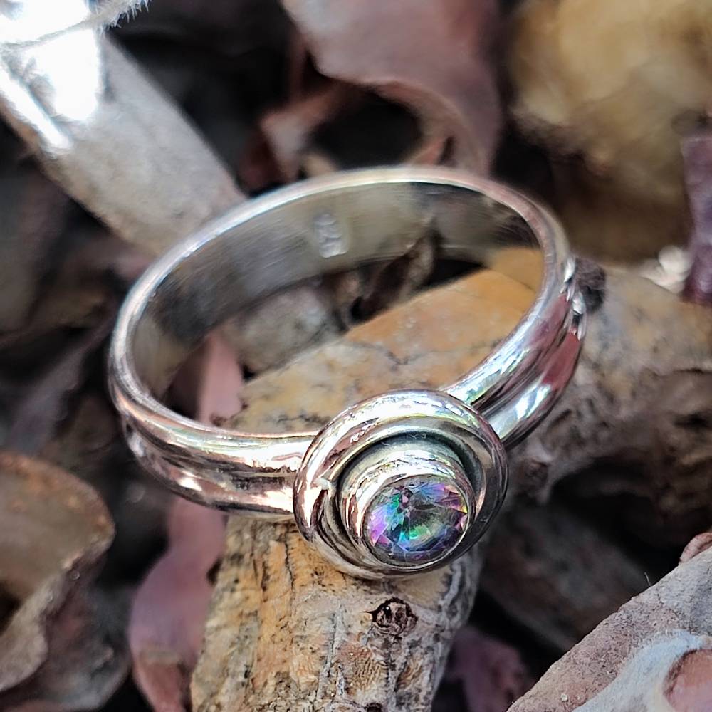 Anello con pietra in argento 925 - WAYANAD