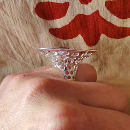 Anello NEWAGE con pietra in argento 925 vista laterale