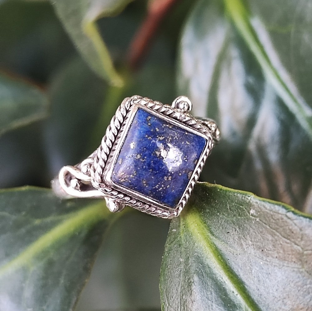 Anello CHANDRAJ in argento 925 con pietra – lapislazzuli