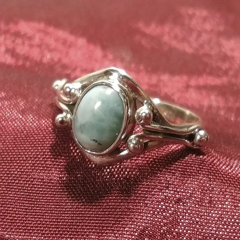 Anello con pietra Larimar 