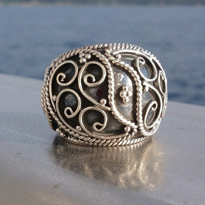 Anello a fascia con filigrana in argento 925 - URGADA – immagine1