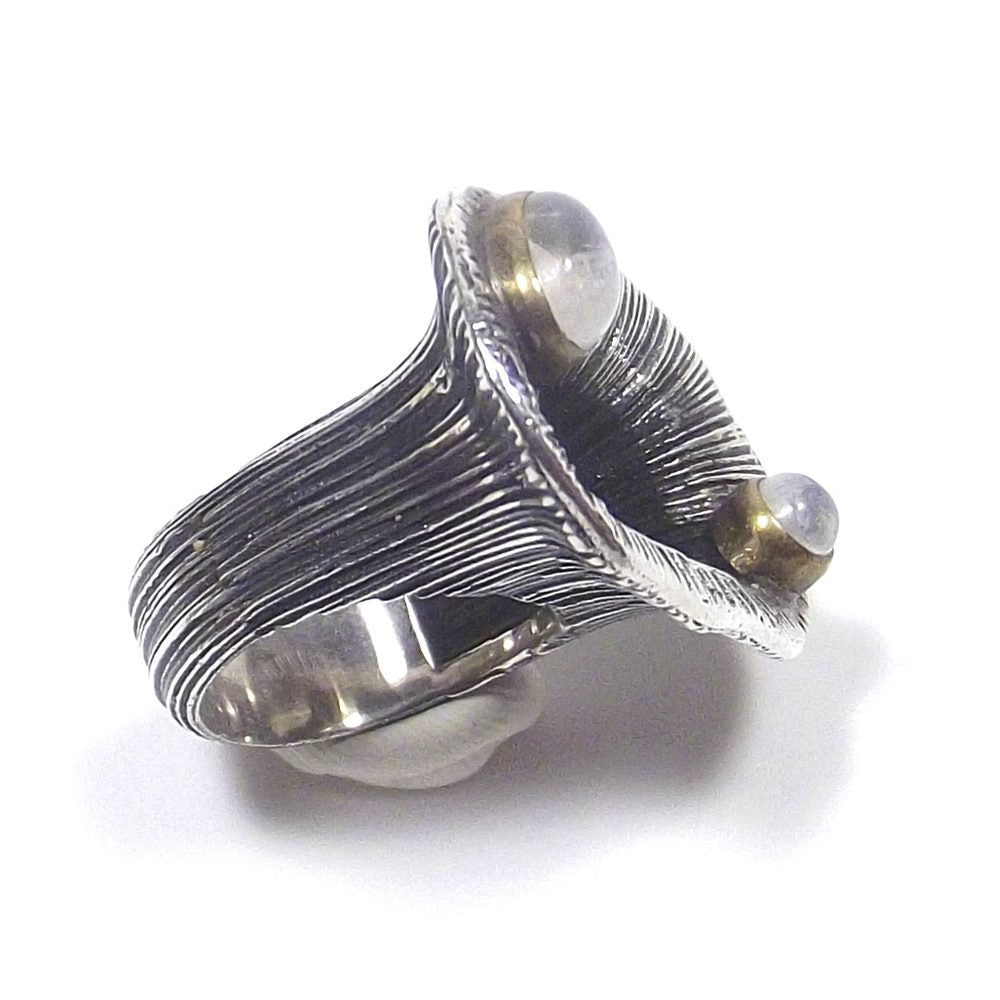 ANELLO argento pietra di luna arcobaleno – fascia laterale