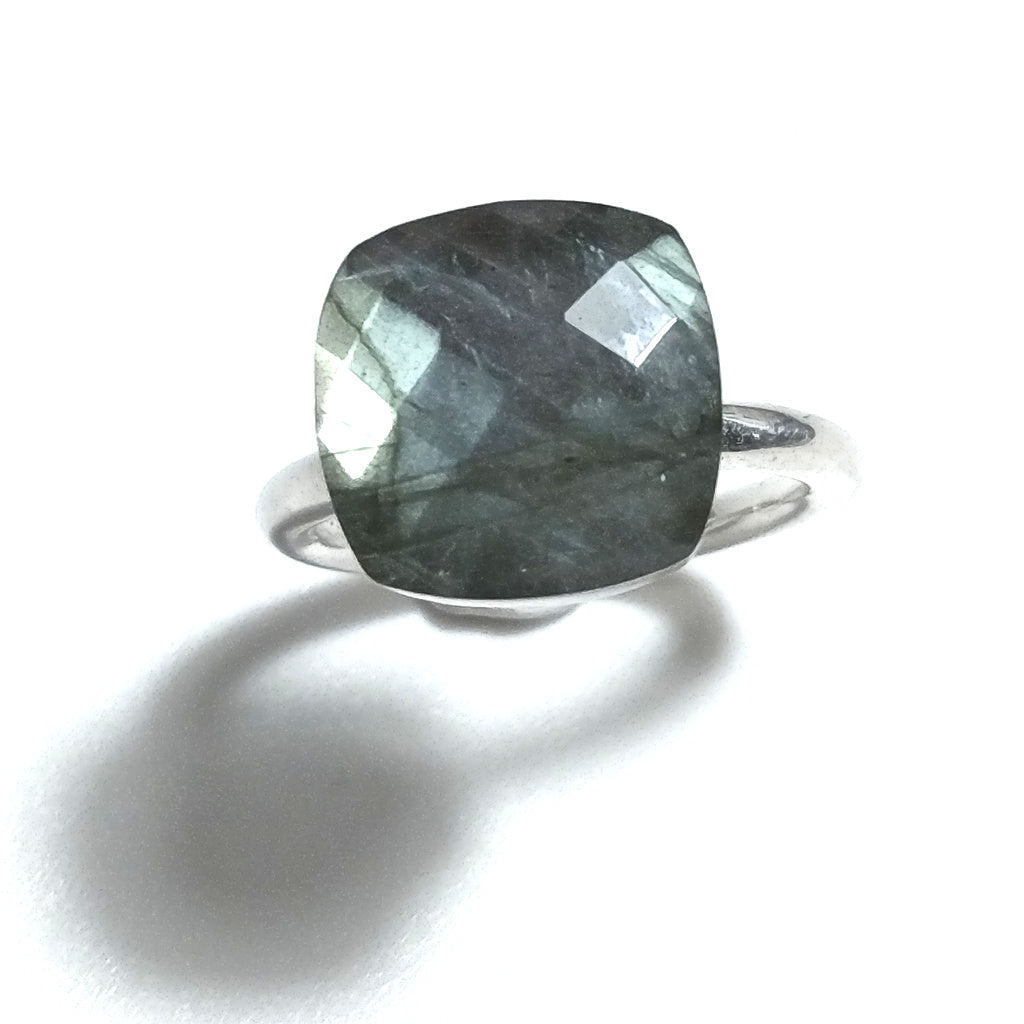 Anello con pietra in argento 925 con Labradorite | GIOIELLI IN ARGENTO