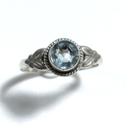 Anello con pietra in argento 925 con Topazio azzurro | GIOIELLI IN ARGENTO
