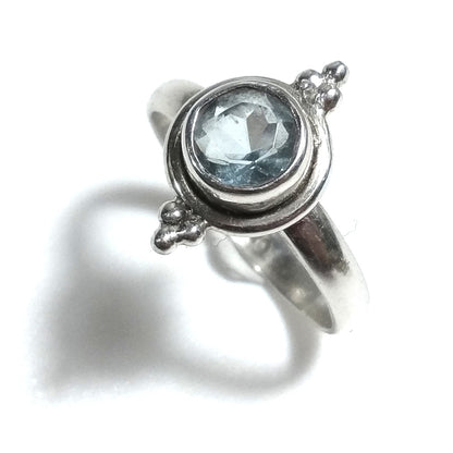 Anello con pietra in argento 925 con Topazio azzurro | GIOIELLI IN ARGENTO