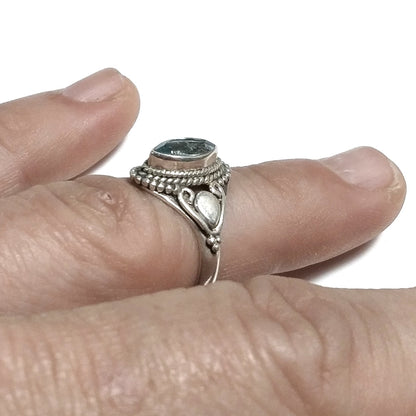 Anello con pietra in argento 925 - NISHTA